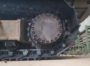 mounting chain undercarriage