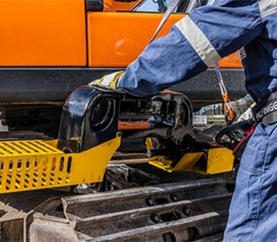 Work more safely and efficiently with the VemaTrack portable track press