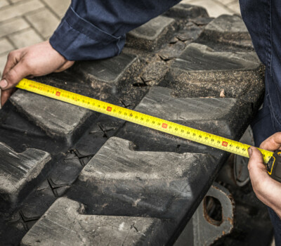 How do you measure your rubber tracks?